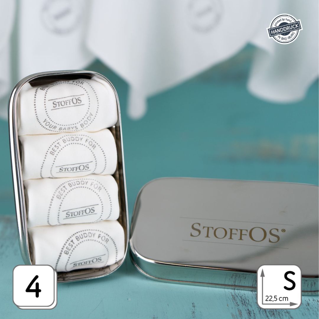 Edelstahlbox 4 x 6 x 12 cm gefüllt mit weißen StoffOS Bedruckt mit einem runden Signet, außen steht: BEST BUDDY FOR YOUR BABYS BOD